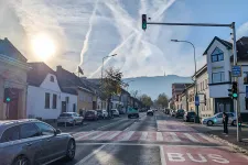 Okos jelzőlámpákkal állítják meg a gyorshajtókat Brassóban
