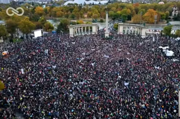 Orbán már eredményt hirdetett: gyanús fotóval próbálja bizonyítani, hogy többen voltak a Békemeneten, mint a Tisza eseményén