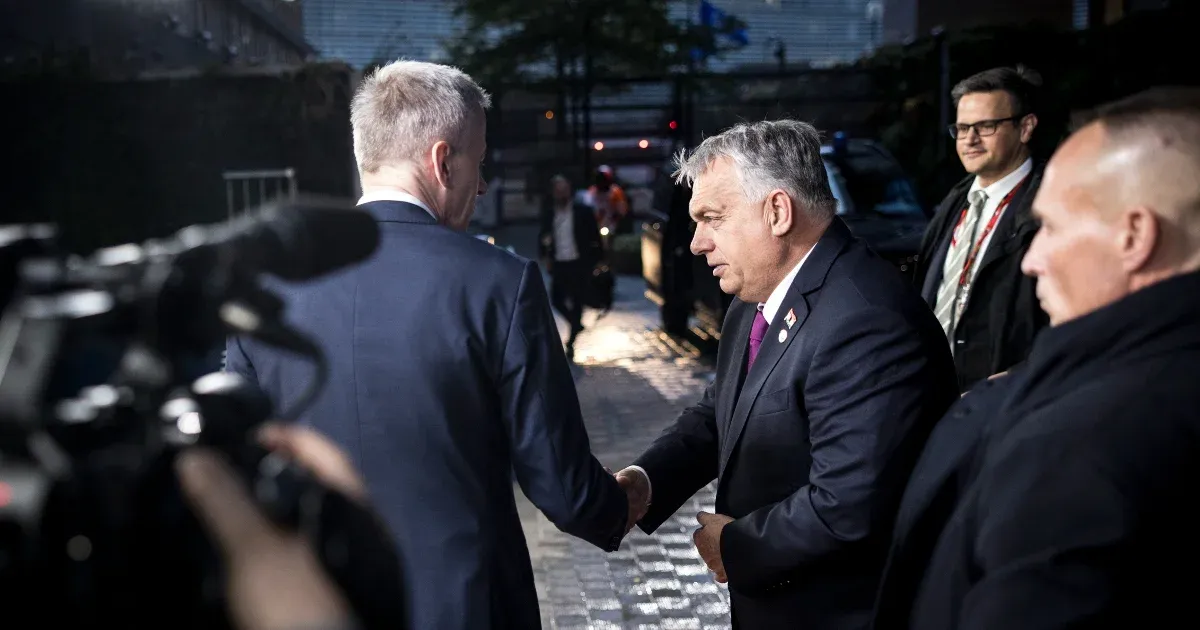Orbán furcsán érkezett az EU-csúcsra, addigra már ki is adták a védelempolitikai következtetéseket