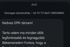 Durván elkéstek Orbán Viktor sms-ei, órákkal a vége után hív a Békemenetre