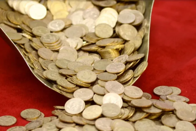 Oroszország által vissza nem szolgáltatott aranykincsekről hozott létre külön oldalt a Román Nemzeti Bank