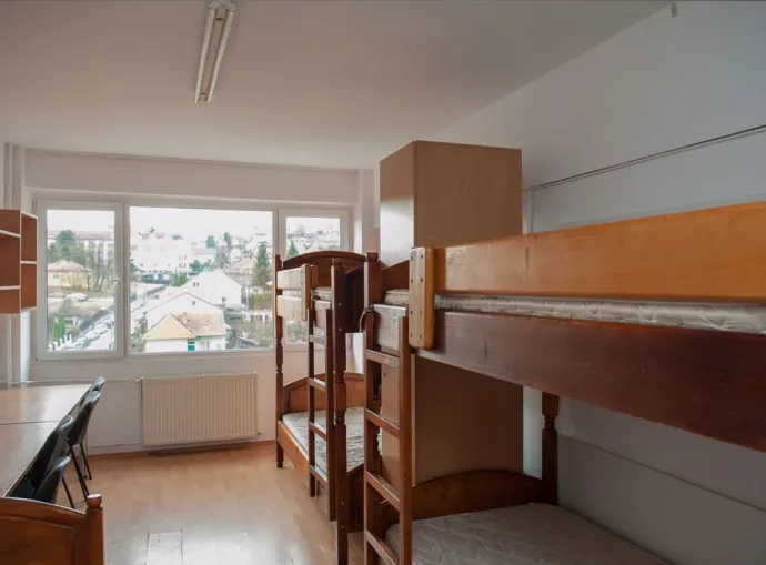 A BBTE 16-os kollégiumának egyik szobája – Fotó: BBTE