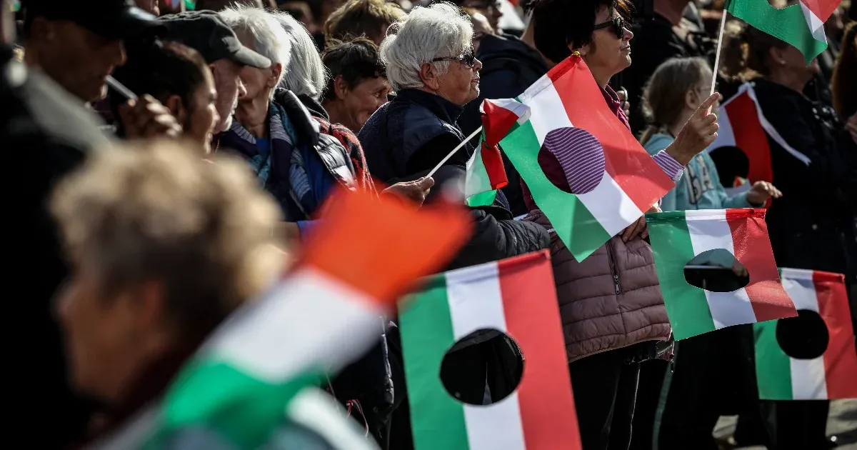 A kormány operatív törzse is beszállt az október 23-i számháborúba