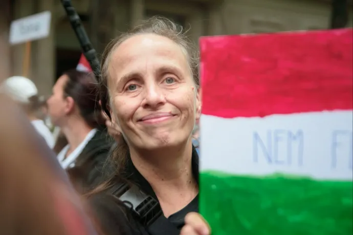 Tompa Andrea: Nem lehet már a négy fal között maradni