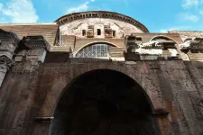 Meghalt egy turista, aki hét métert zuhant a római Pantheon faláról