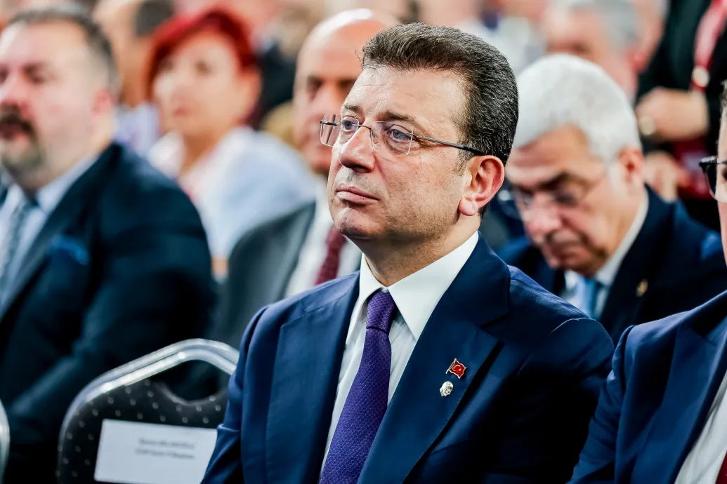 Kémkedéssel kapcsolatban hallgatják ki Isztambul ellenzéki polgármesterét
