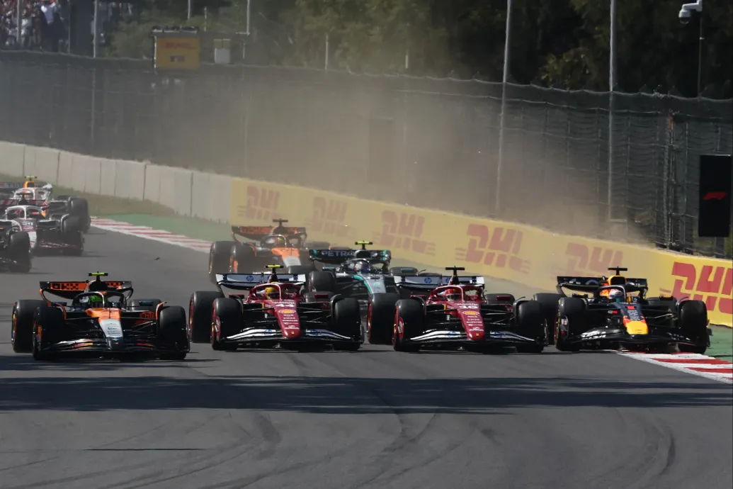 F1: Norris a sima mexikói győzelme után egy pontos előnnyel átvette a bajnokság vezetését