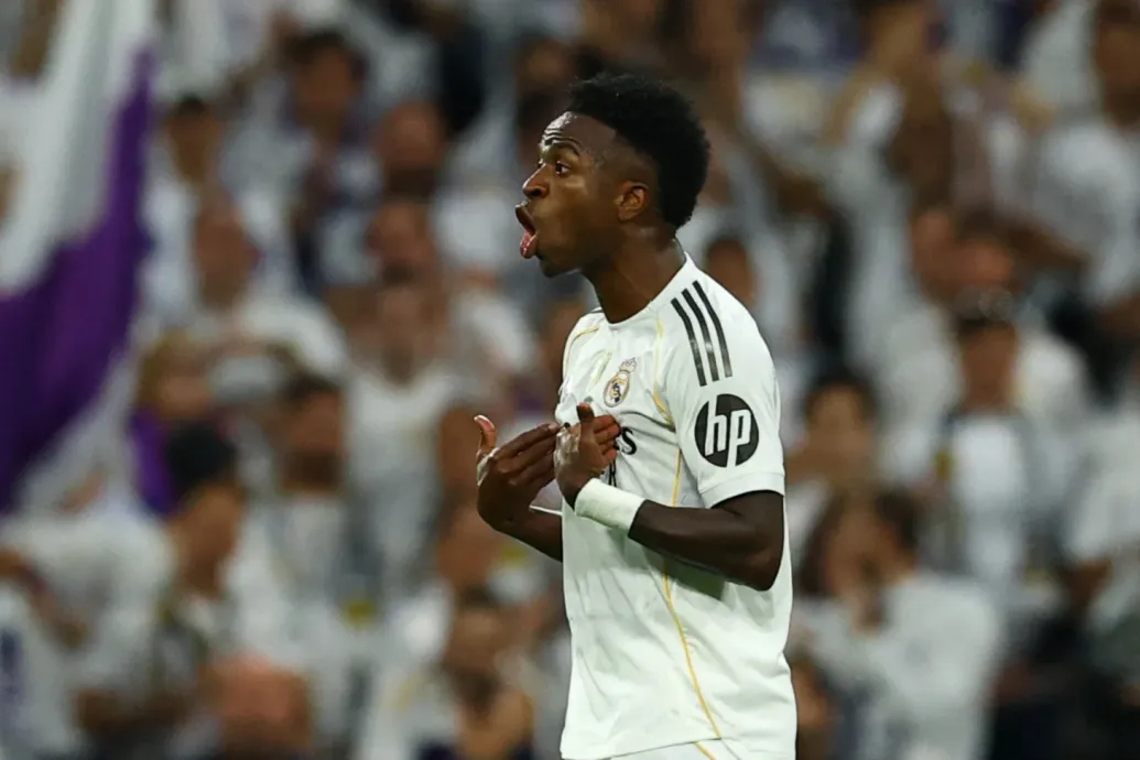 Azt olvasták le Vinícius szájáról a lecserélése utáni hisztijekor, hogy elhagyja a Real Madridot