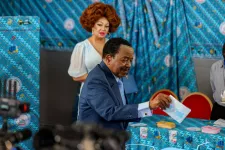 Újra választást nyert a 92 éves kameruni elnök, aki a nyolcvanas évek eleje óta vezeti az országot