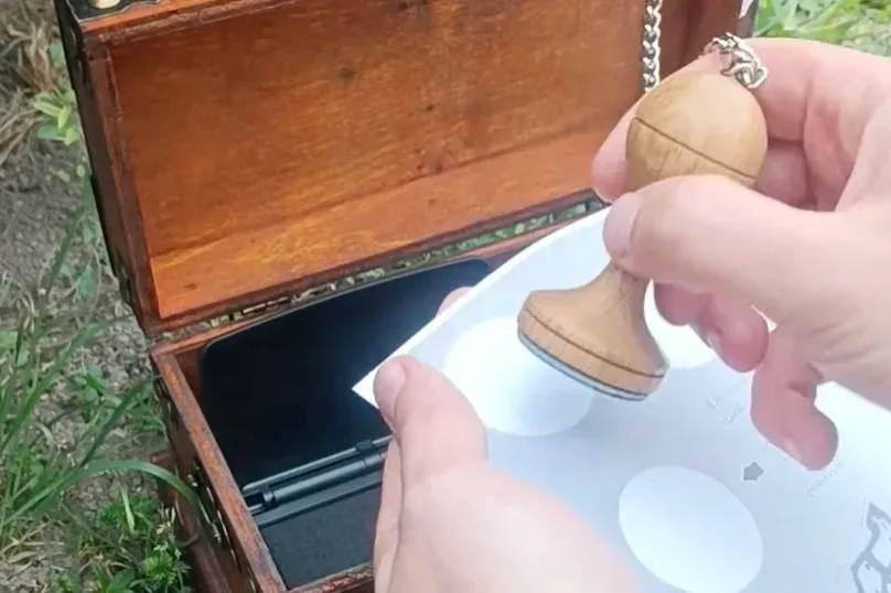 Szétpecsételt várfal, megrongált ládák: két hétig sem tartott a pecsételős játék a cseszneki várban