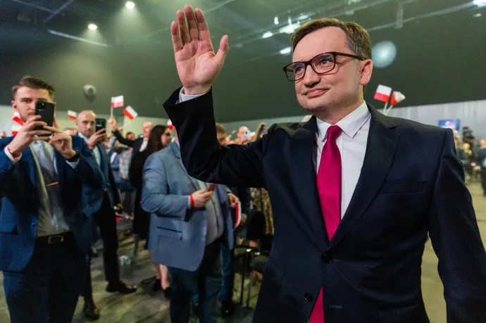 Egy nappal azután, hogy Budapesten beszélt Gulyás Gergely mellett a volt lengyel igazságügyi miniszter, elrendelték a letartóztatását