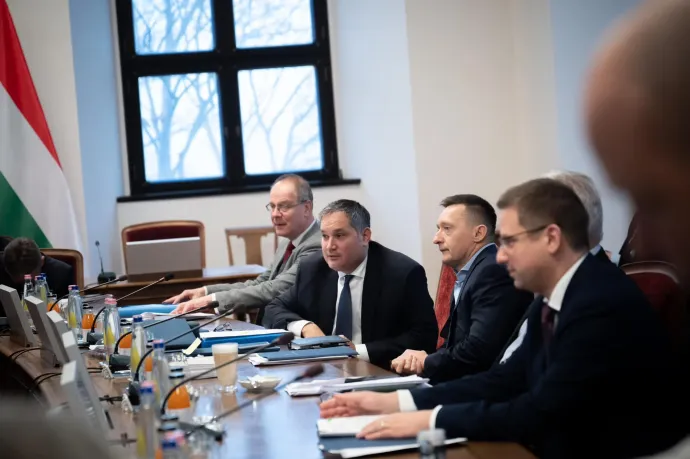 Ülésezik a kormány – Forrás: Nagy Márton Fb-oldala