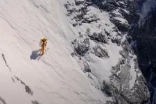 Egy Jim Morrison nevű férfi megsíelte a Mount Everest legveszélyesebb szuperkuloárját