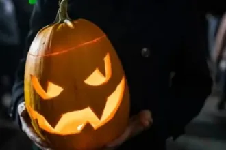 "Pumpkin skulls are foreign to the spirit of our town" – mayor bans Halloween pumpkin carving