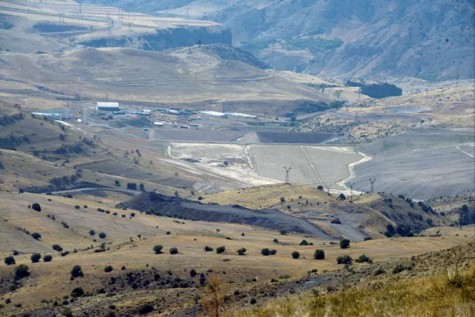 Épp akkor lesz Örményország a COP17 házigazdája, amikor az egész világ a védett területen lévő aranybányájára figyel