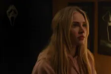 A Sikoly 7 előzetesében visszatér Neve Campbell karaktere, aki ezúttal a lányát próbálja megmenteni Ghostface-től