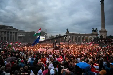 Kutatók mérték fel, kik vettek részt a Békemeneten és kik a Nemzeti Meneten