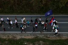 Tízezrek zarándokolnak Újvidékre Szerbia minden részéből az állomásomlás évfordulóján