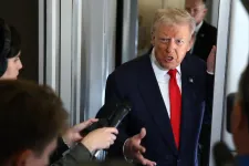 Trump tagadta, hogy venezuelai katonai célpontok támadására készülne