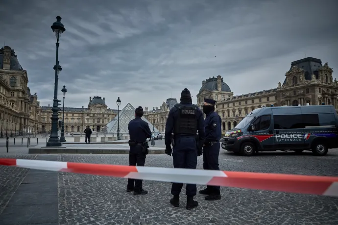A francia kormány szerint súlyosan alábecsülték a lopás kockázatát a Louvre-ban