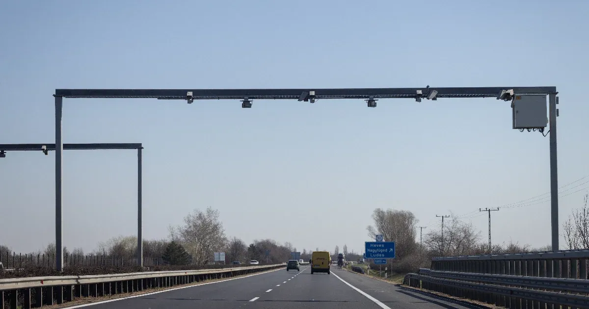 Három autó karambolozott az M3-ason, több mint 10 kilométeres torlódás alakult ki