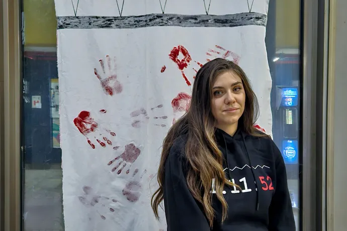 Teona, az újvidéki diákmozgalom egyik arca – Fotó: Molnár Zoltán / Telex