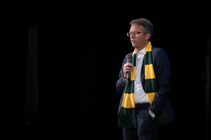 „Nem jó azt olvasni, hogy Hankó »Bunkó« Balázs jön ide fórumot tartani” – kritikus kérdésekkel fogadták a minisztert a Debreceni Egyetemen