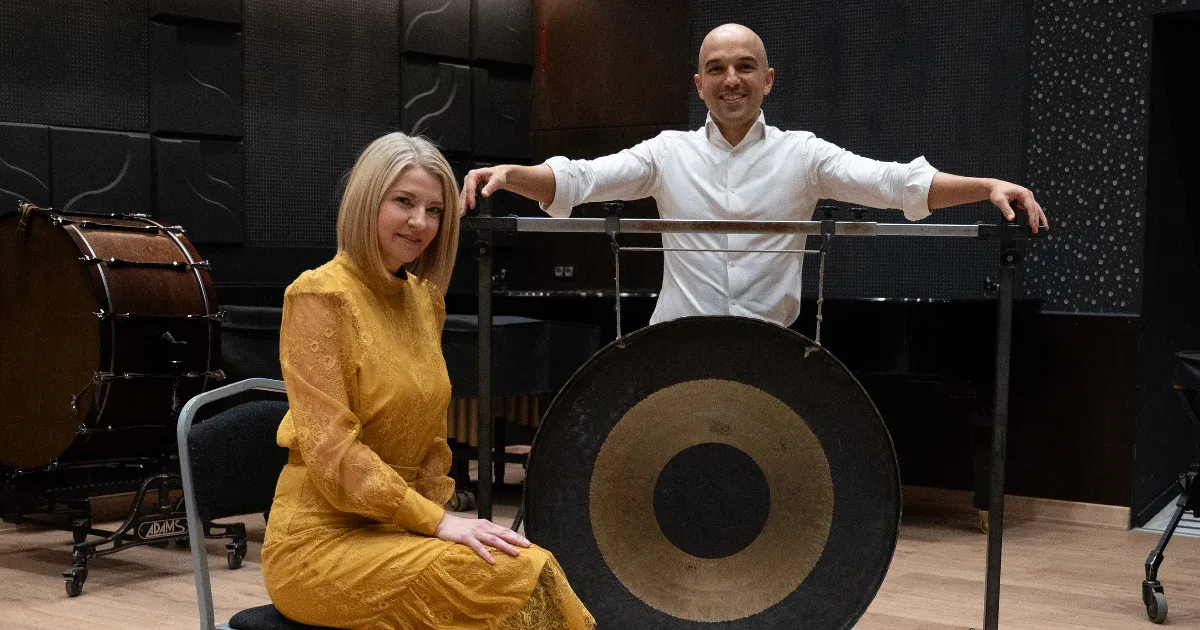 Olyan jó lenne, ha lennének koncertek, ahol kibúúúzzák az embert, vagy megdobálják, mert rossz volt