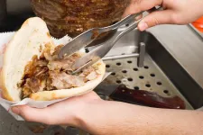 Országszerte ellenőrzik a gíroszosokat, mivel a legtöbb vizsgálatnál problémát találtak