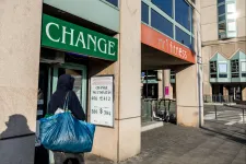 Jól kezdi a hetet a forint, szűk kétéves csúcsot döntött