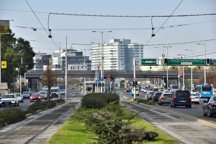 Drog hatása alatt vezető sofőrt üldözve karamboloztak a rendőrök Budapesten