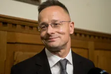 Szijjártó Péter a magángépezésről: Kerékpárral nehezebb lenne