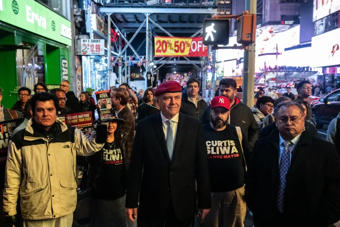 Curtis Sliwa kampányol Manhattanben 2025. november 2-án – Fotó: Stephanie Keith / Getty Images