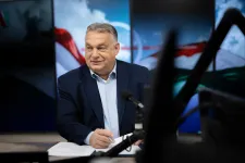 Majdnem 50 fősre hízott Orbán szűk tanácsadói stábja