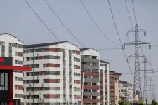 Többet fizetünk a villanyért, kevesebbet költünk minden másra, és ezt már a gazdaság is megérzi