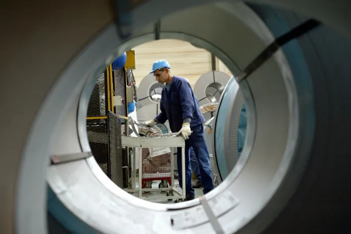 Elmozdulhat az összeszerelő üzemekre alapozó gazdaságpolitikától a Tisza, ha kormányra kerül