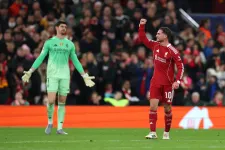 Szoboszlai gólpasszából verte a Liverpool a Realt a BL-ben, a Bayern a PSG-t győzte le