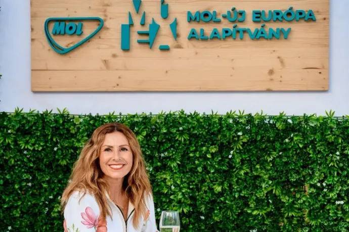 Félmilliárdot költhet el a Mol és az állam közös alapítványa a kormánypropaganda legnagyobb haszonélvezőjénél