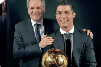 Mindig kérte, hogy az o betűre tegyék ki az ékezeteket, mert őt úgy hívják