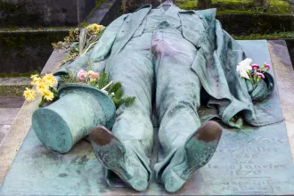 Mártírként halt meg, mégis groteszk erotikus szimbólum lett belőle