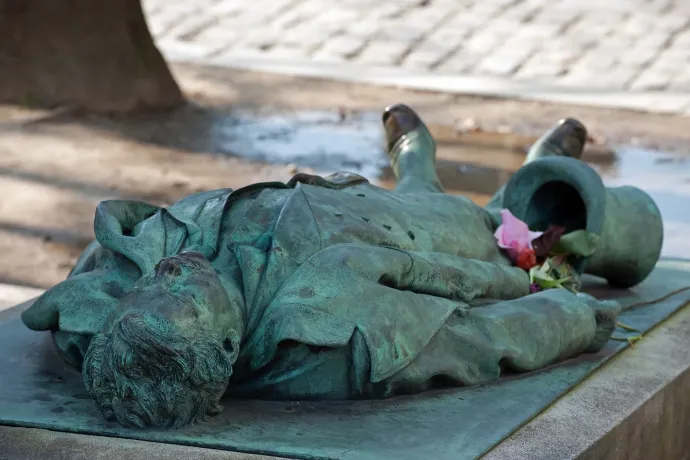 Mártírként halt meg, mégis groteszk erotikus szimbólum lett belőle