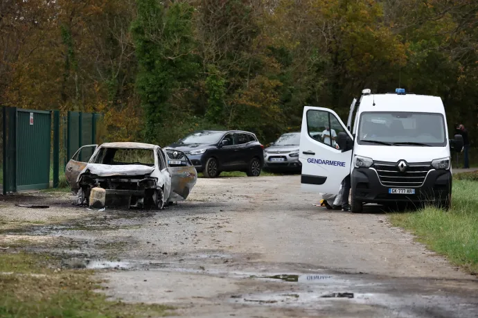Szándékosan tömegbe hajtott egy autós Franciaországban, a letartóztatásakor „Allahu Akbar”-t kiabált