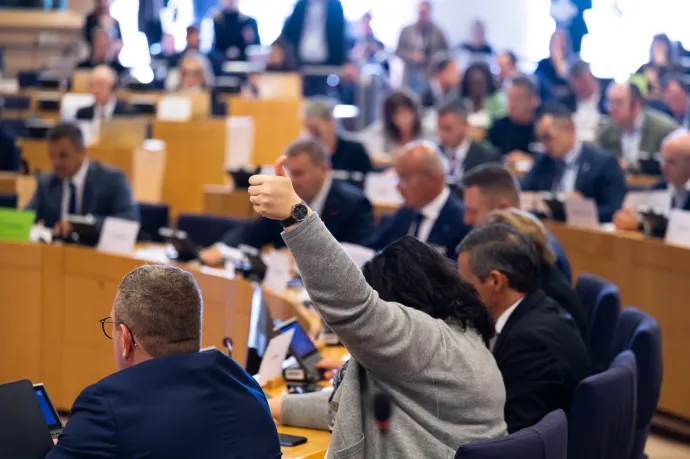 A korrupció és a választások közti kapcsolatra is felhívja a figyelmet az EP készülő magyar jelentése