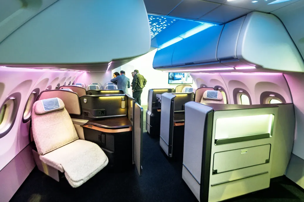 A Wizzair hosszú utazásra tervezett, extrákkal ellátott VIP-gépével repülnek Orbánék