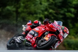 Pénz, szabotázs, ellentét? – Pörögnek a konteók, hogy miért szenved a kétszeres MotoGP-bajnok