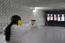 Pont attól lehetnek veszélyesek a beltéri lőterek, ami miatt biztonságosnak tűnnek