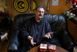 Megvan, hogy ki alakítja Kovit a magyar pornóiparról szóló sorozatban