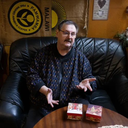 Megvan, hogy ki alakítja Kovit a magyar pornóiparról szóló sorozatban