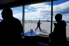 Egy szokatlan, de egyre menőbb befektetési lehetőség, amivel filmsorozatokba, nyugati fociklubokba vagy akár repterekbe is beszállhatunk