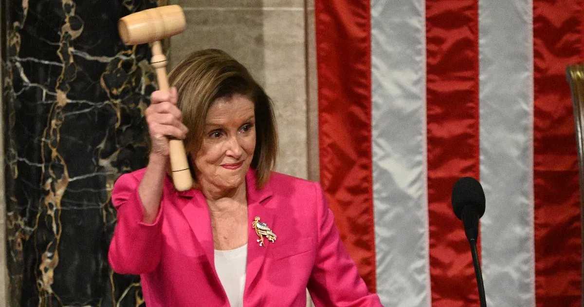 Nancy Pelosi bejelentette visszavonulását